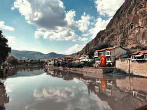 Iconic locations to travel with an eVisa to Istanbu